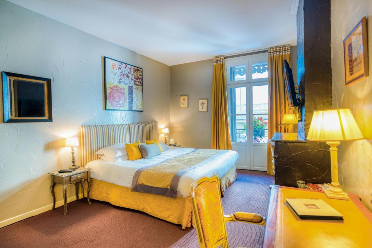 D'aragon - Place De La Comedie Hotel